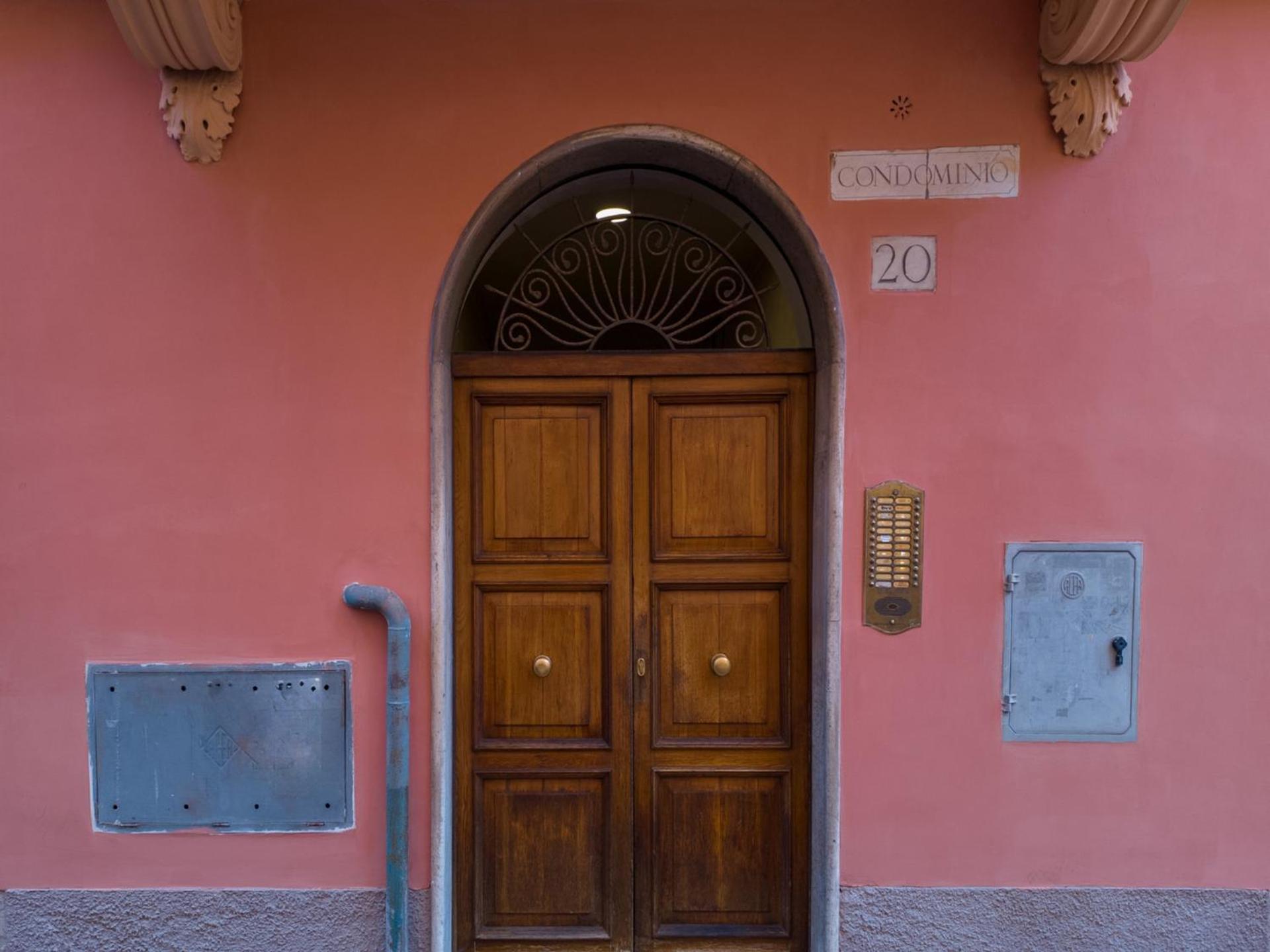 The Best Rent - Three-Room Apartment Near The Colosseum Рим Экстерьер фото